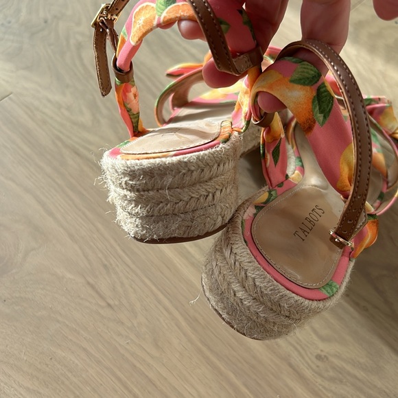 Talbots sandals BNWOT size 8 1/2 - Picture 6 of 9